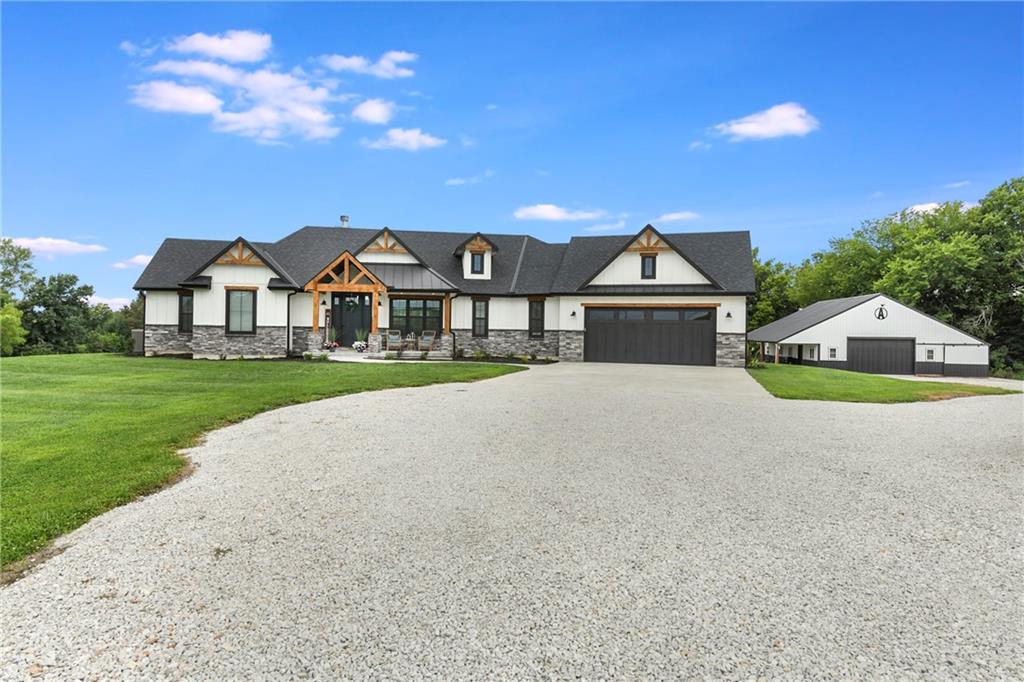 Listing Photo MLS #HMS2569151