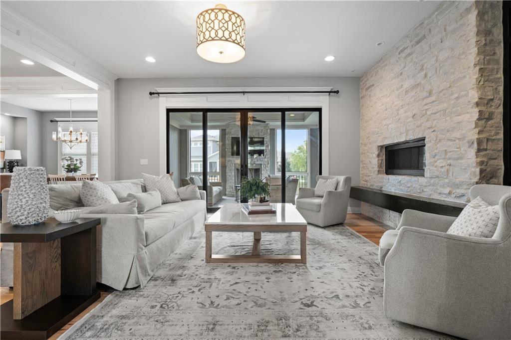 Listing Photo MLS #HMS2569184
