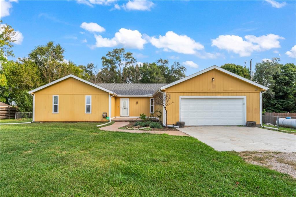 Listing Photo MLS #HMS2569278
