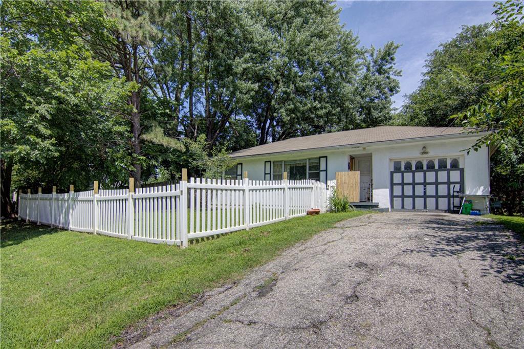Listing Photo MLS #HMS2569303