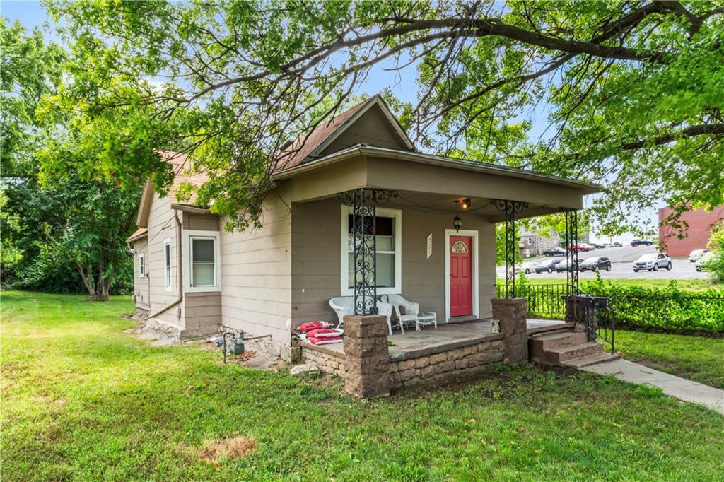 Listing Photo MLS #HMS2569317