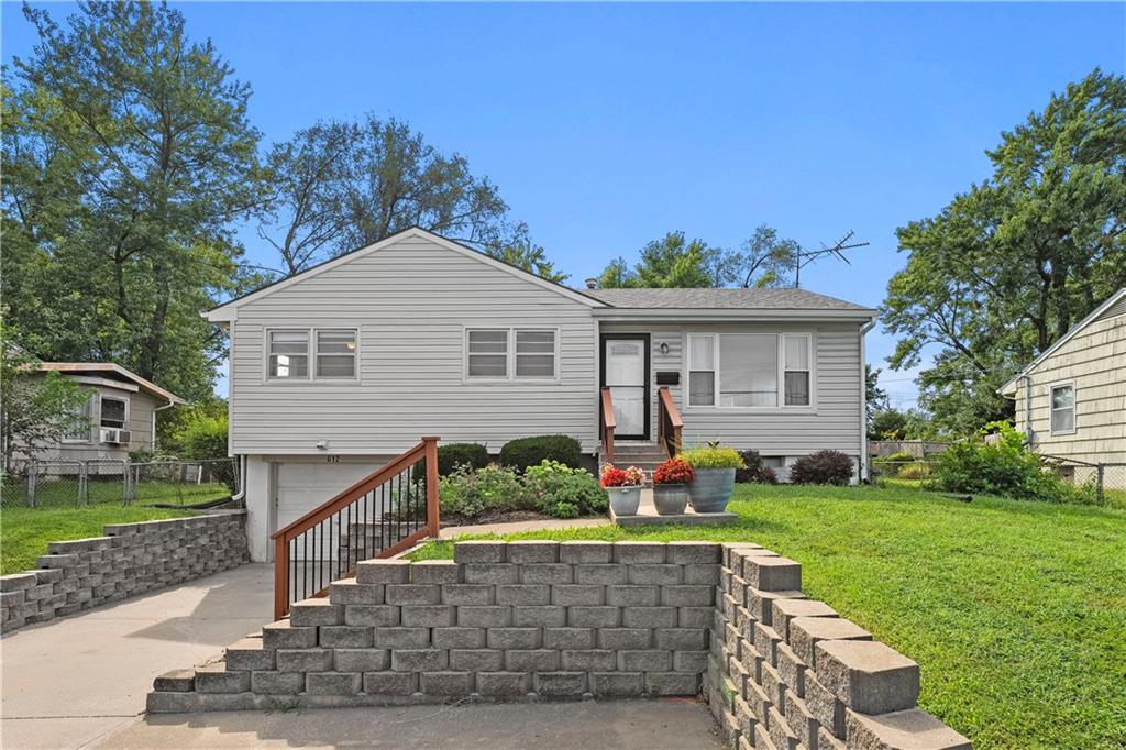 Listing Photo MLS #HMS2569466
