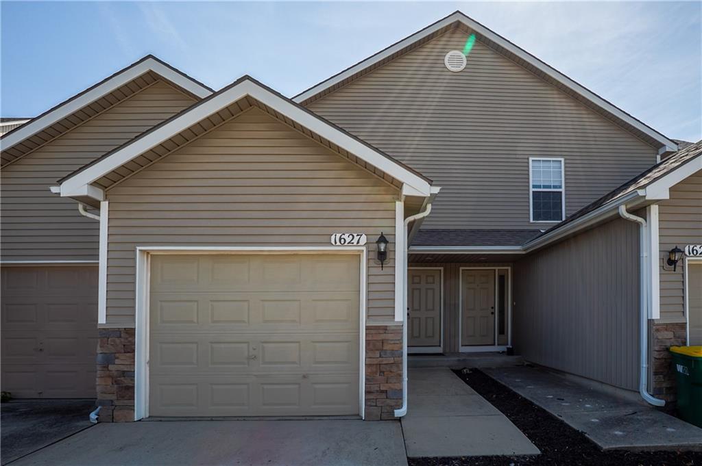 Listing Photo MLS #HMS2569477