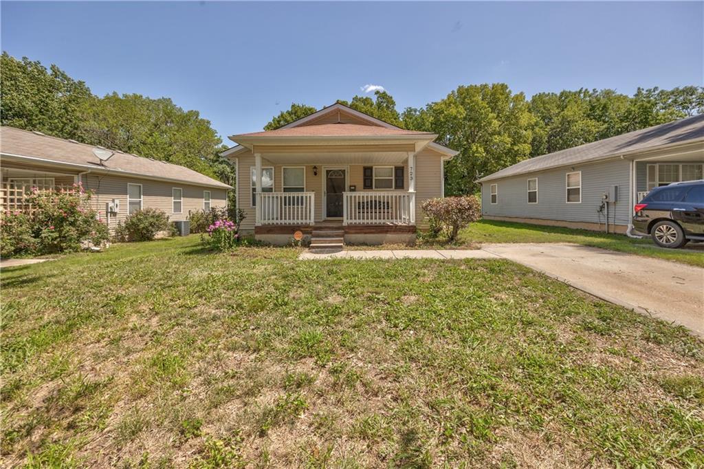 Listing Photo MLS #HMS2569488