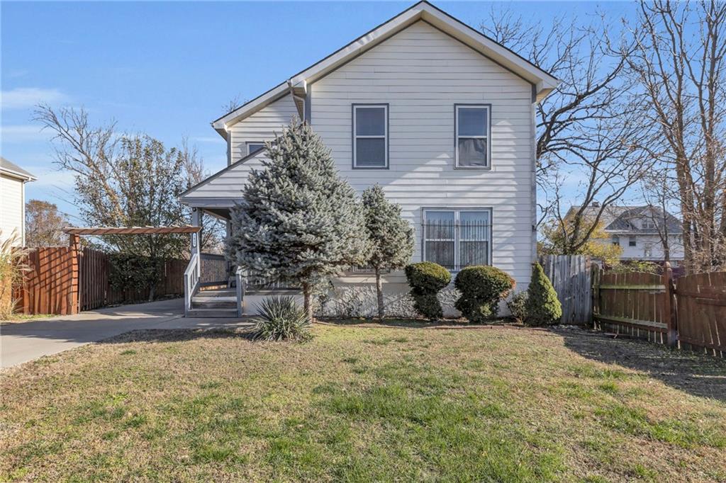 Listing Photo MLS #HMS2569541