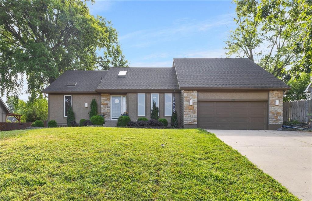 Listing Photo MLS #HMS2569544