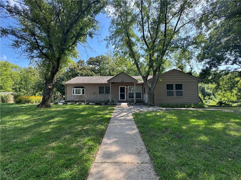 Listing Photo MLS #HMS2569586