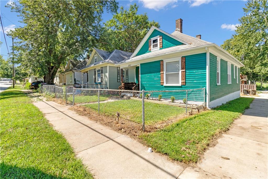 Listing Photo MLS #HMS2569736
