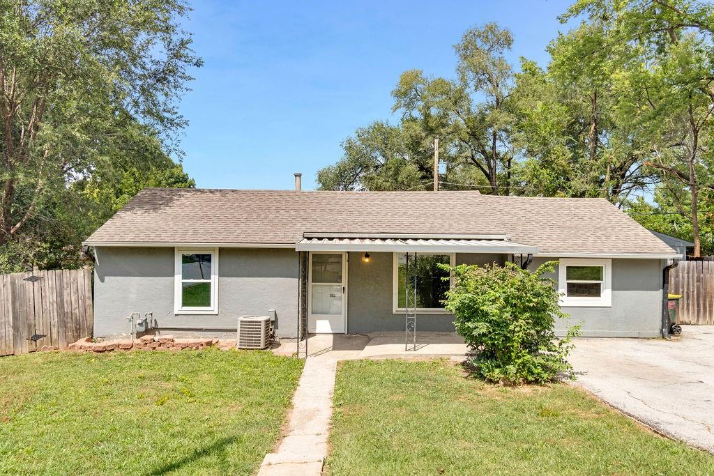 Listing Photo MLS #HMS2569740