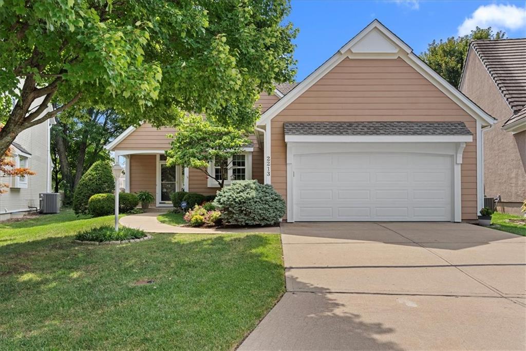 Listing Photo MLS #HMS2569774