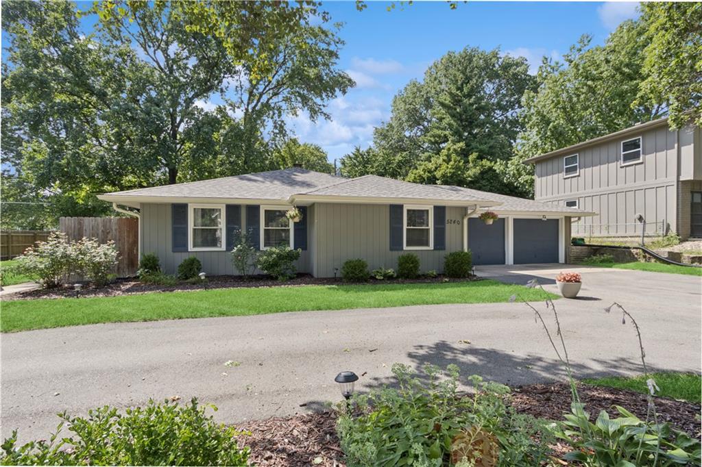 Listing Photo MLS #HMS2569836
