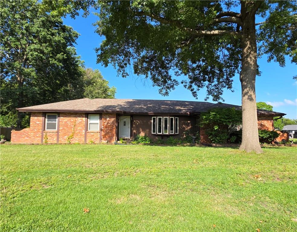 Listing Photo MLS #HMS2569935