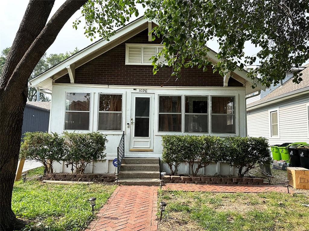 Listing Photo MLS #HMS2569976
