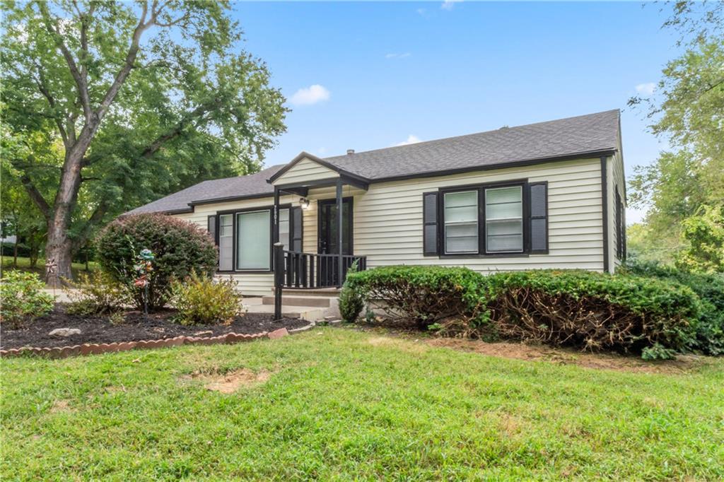 Listing Photo MLS #HMS2570030