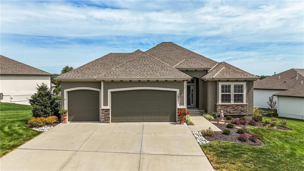 Listing Photo MLS #HMS2570107