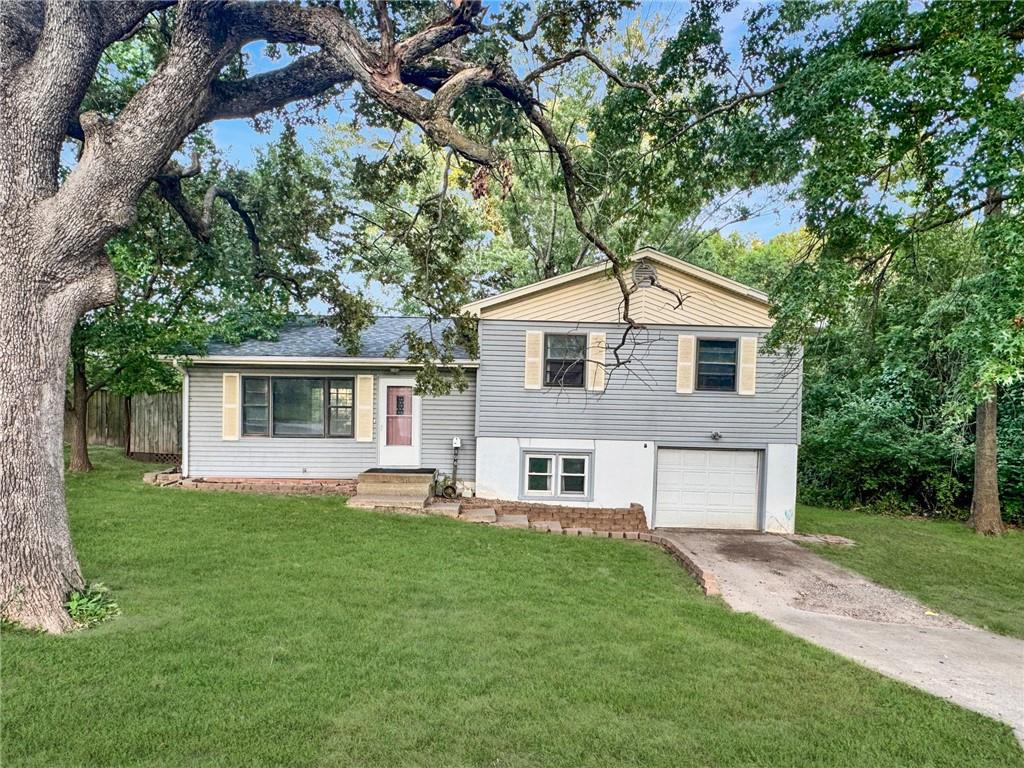 Listing Photo MLS #HMS2570112