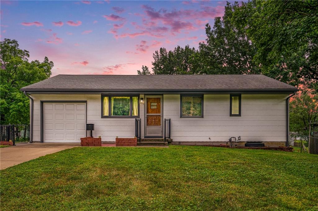 Listing Photo MLS #HMS2570119