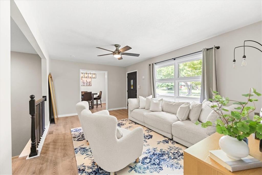 Listing Photo MLS #HMS2570135