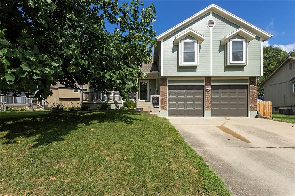 Listing Photo MLS #HMS2570204