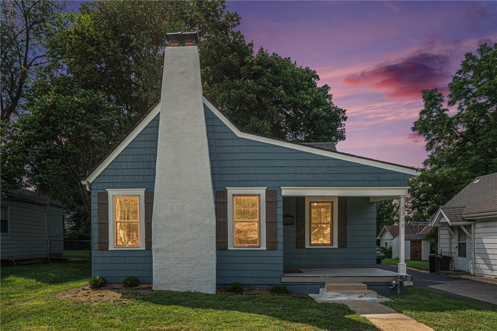 Listing Photo MLS #HMS2570209