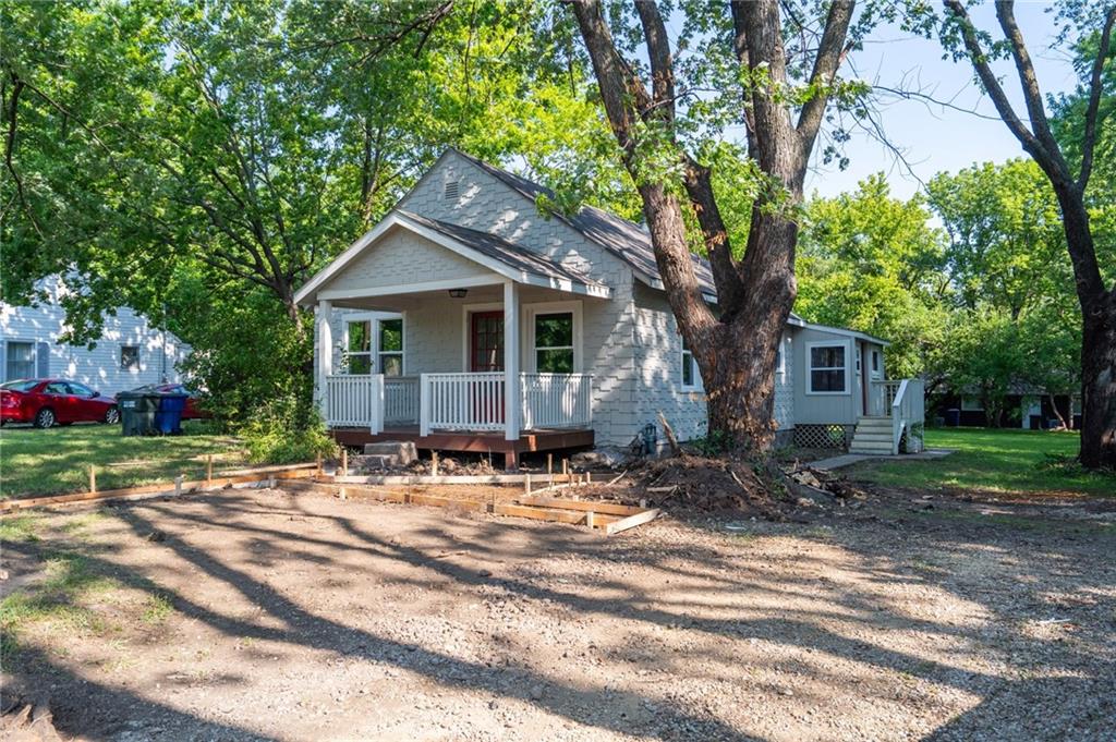 Listing Photo MLS #HMS2570216