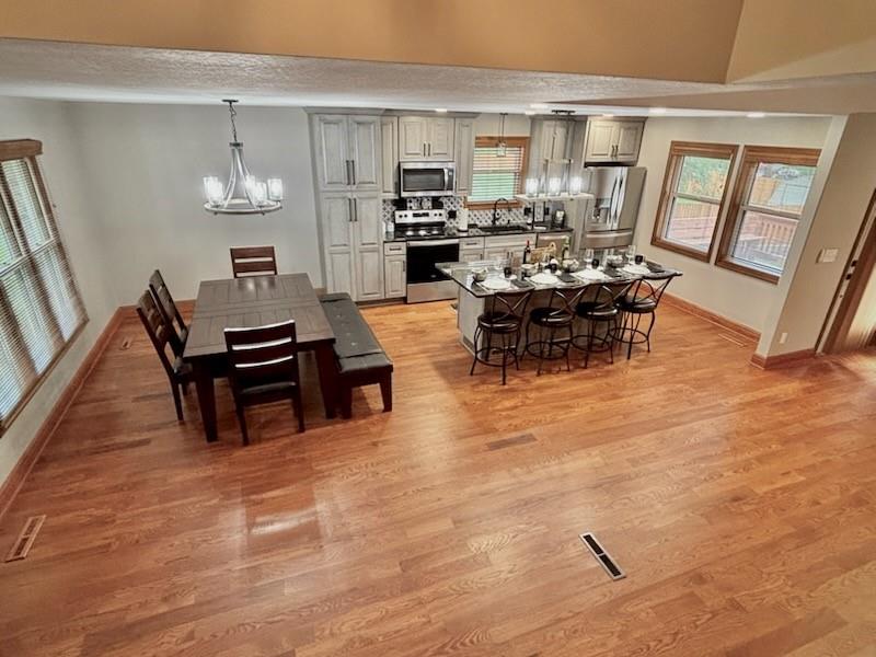 Listing Photo MLS #HMS2570246
