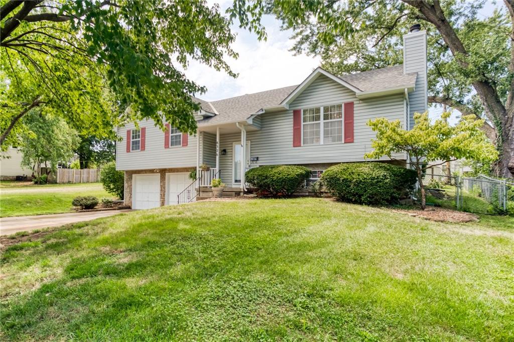 Listing Photo MLS #HMS2570279
