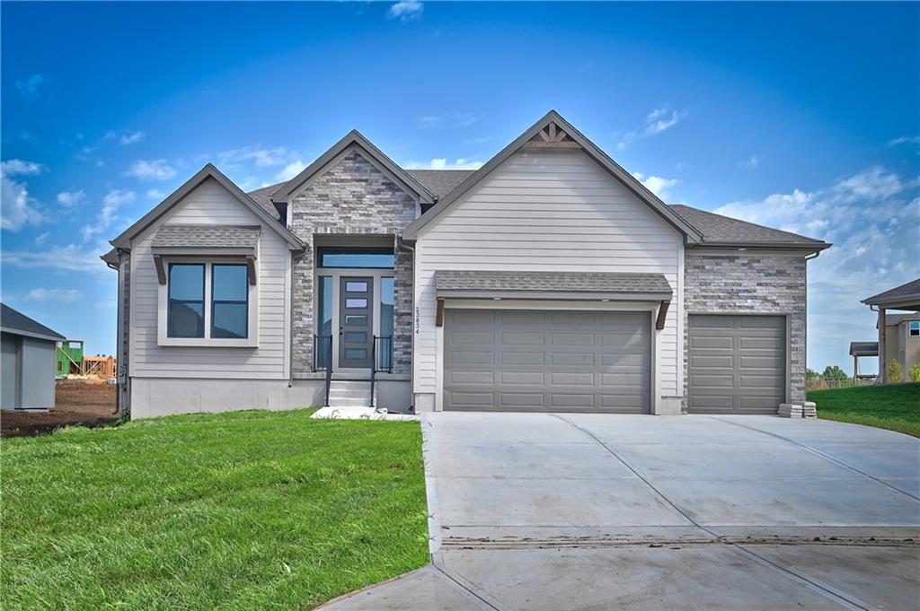 Listing Photo MLS #HMS2570302