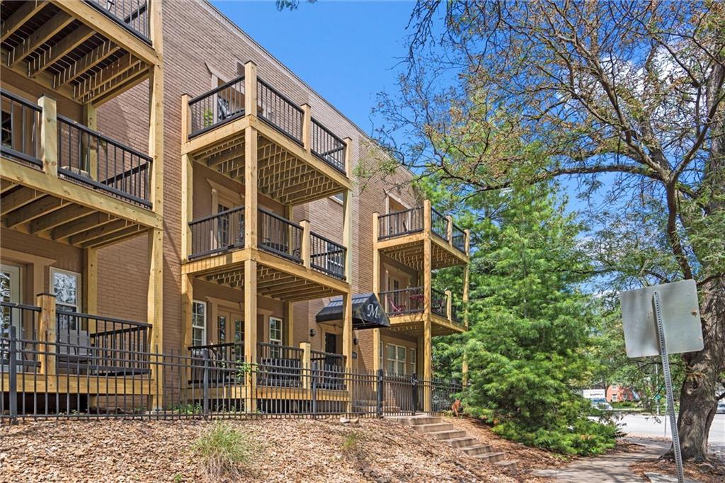 Listing Photo MLS #HMS2570314