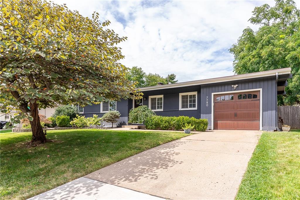 Listing Photo MLS #HMS2570318