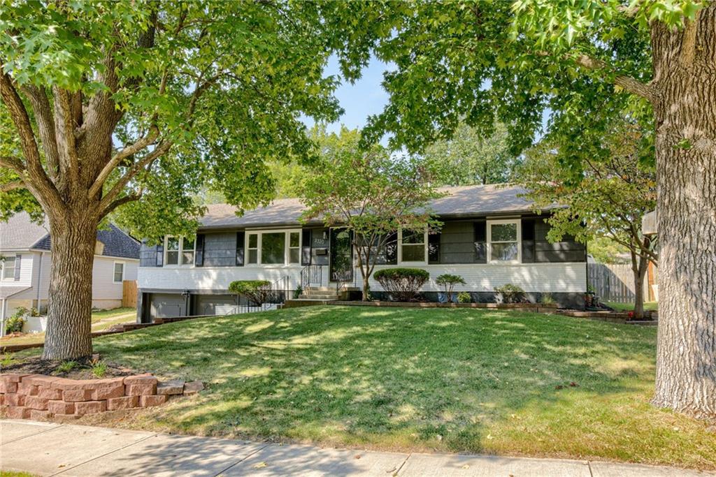 Listing Photo MLS #HMS2570387