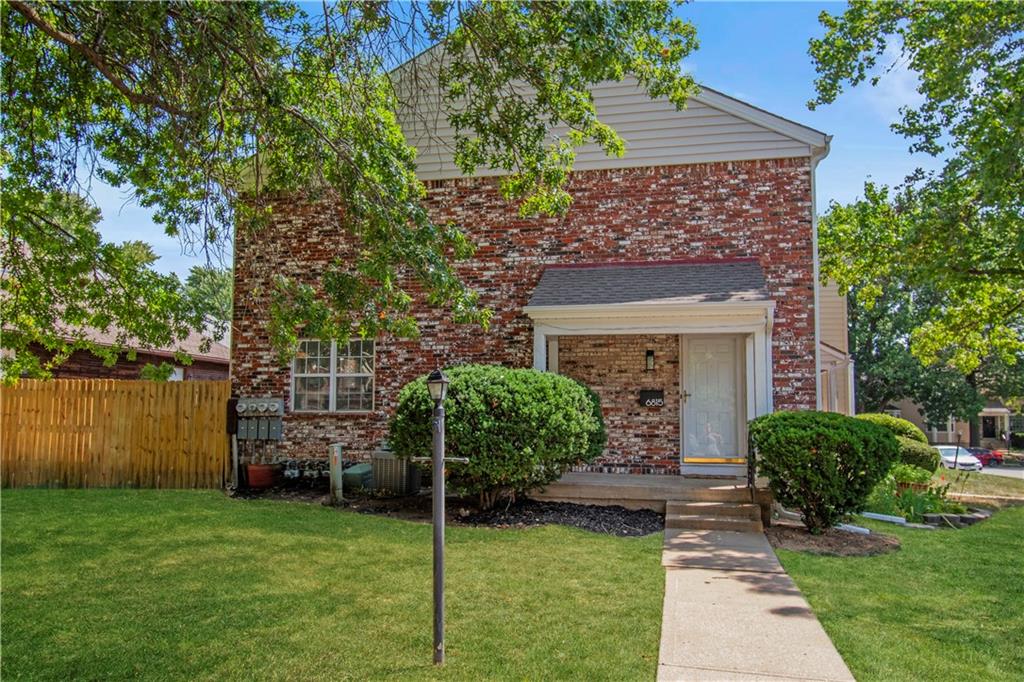 Listing Photo MLS #HMS2570404