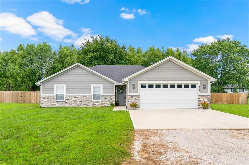 Listing Photo MLS #HMS2570409