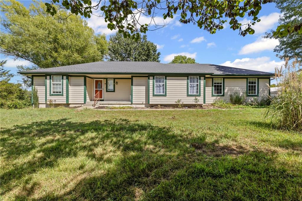 Listing Photo MLS #HMS2570431