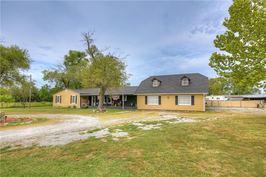 Listing Photo MLS #HMS2570434