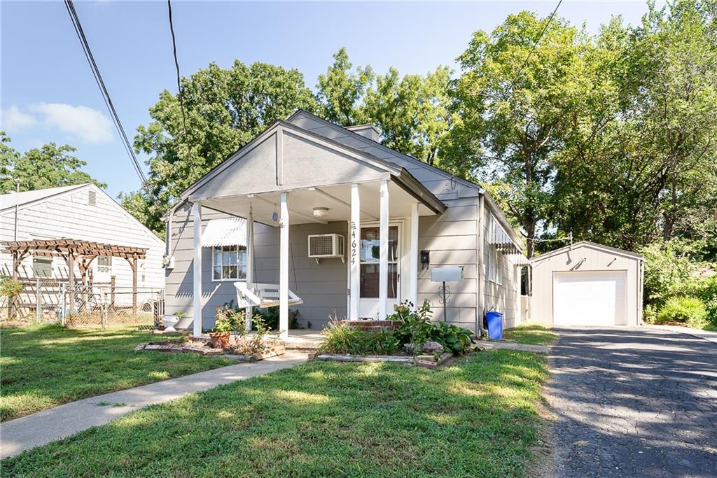 Listing Photo MLS #HMS2570523
