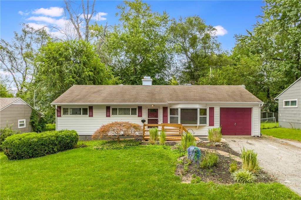 Listing Photo MLS #HMS2570552