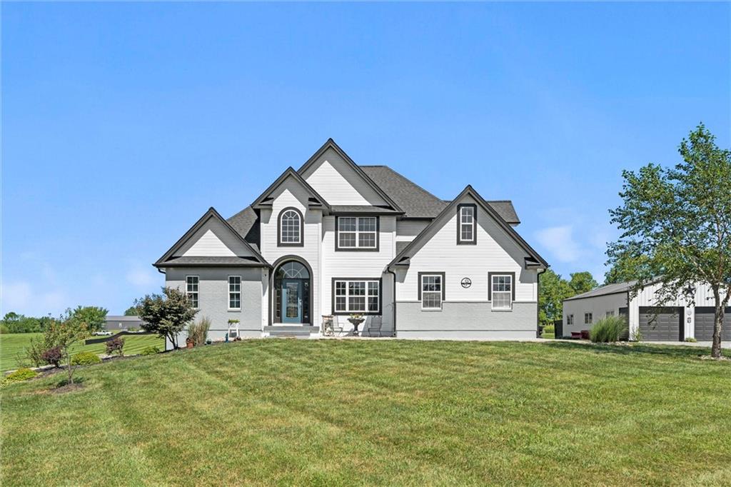 Listing Photo MLS #HMS2570557