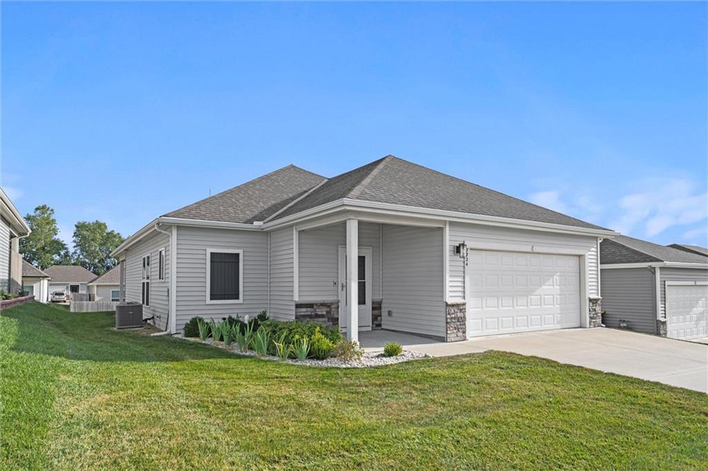Listing Photo MLS #HMS2570576