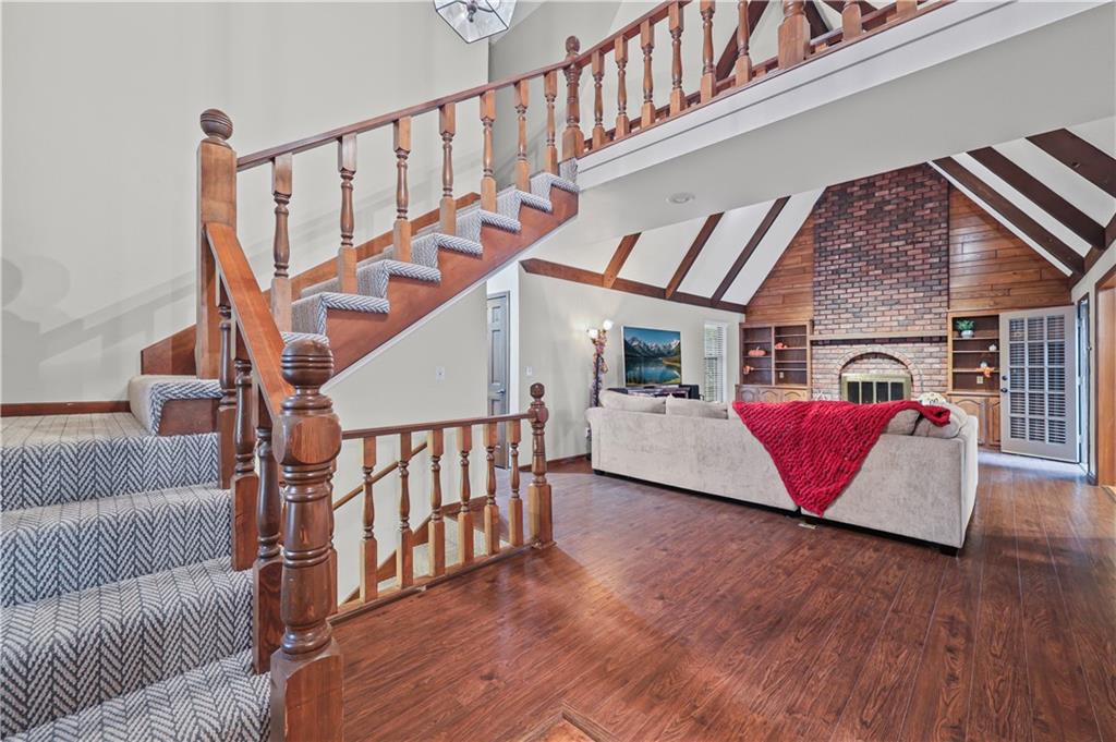 Listing Photo MLS #HMS2570611