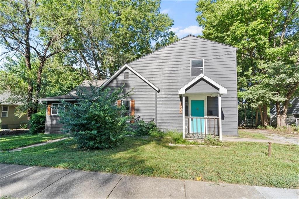 Listing Photo MLS #HMS2570637