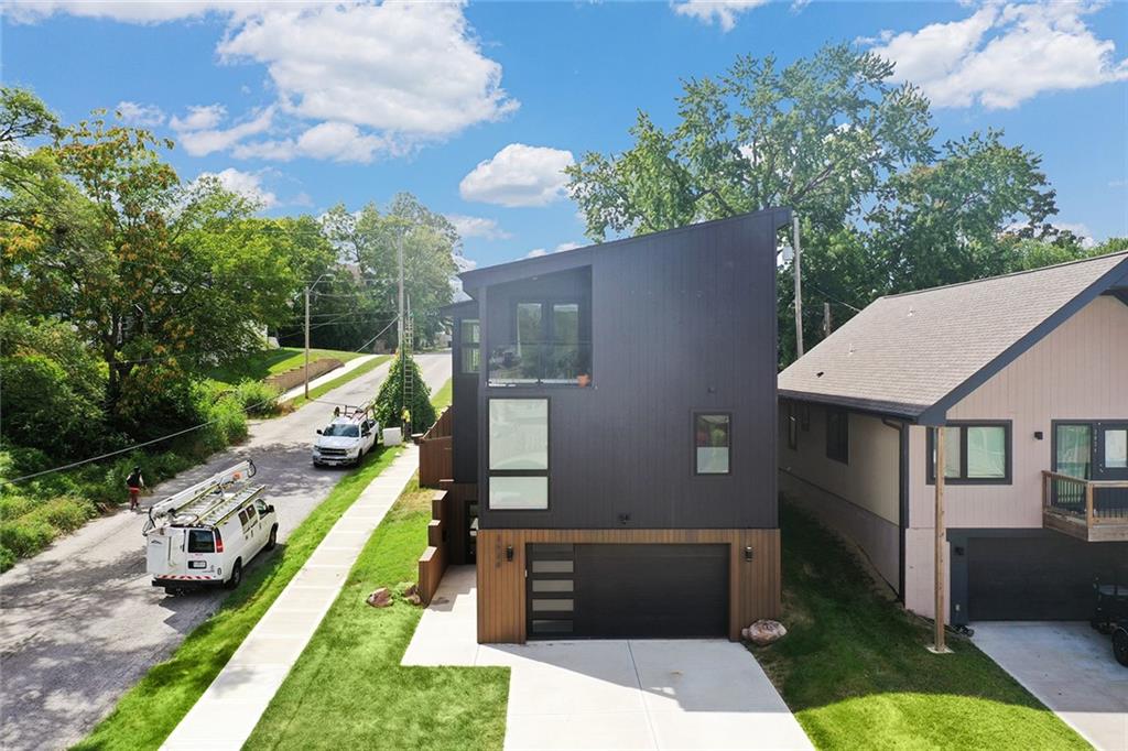 Listing Photo MLS #HMS2570675