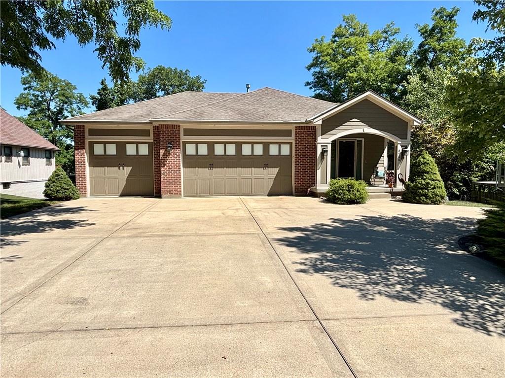 Listing Photo MLS #HMS2570740