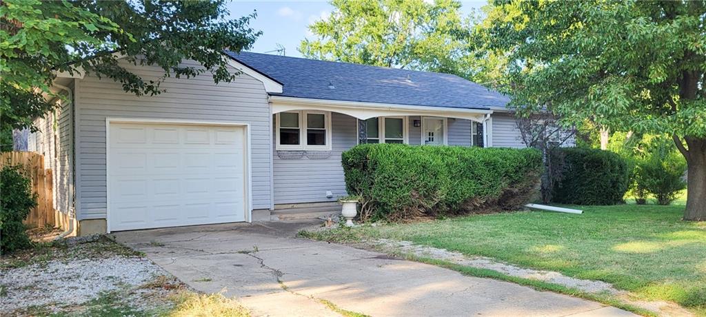 Listing Photo MLS #HMS2570757