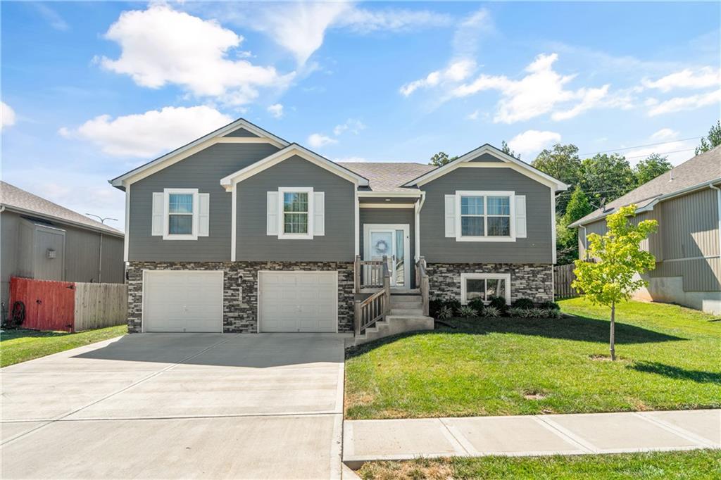 Listing Photo MLS #HMS2570783