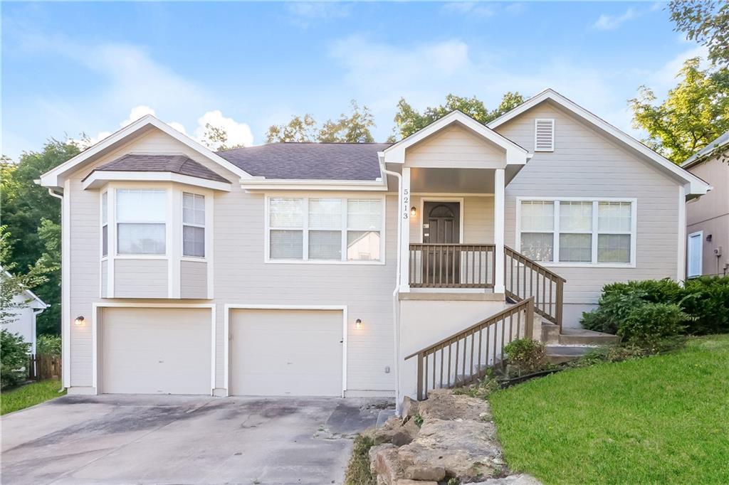 Listing Photo MLS #HMS2570798
