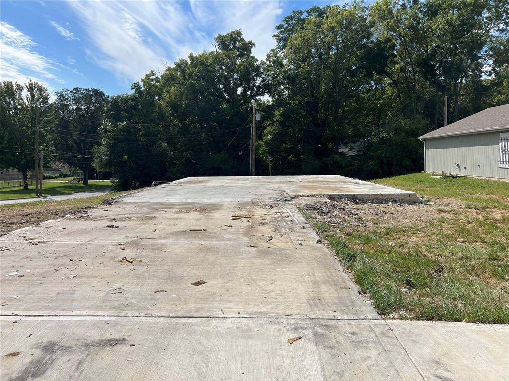 Listing Photo MLS #HMS2570837