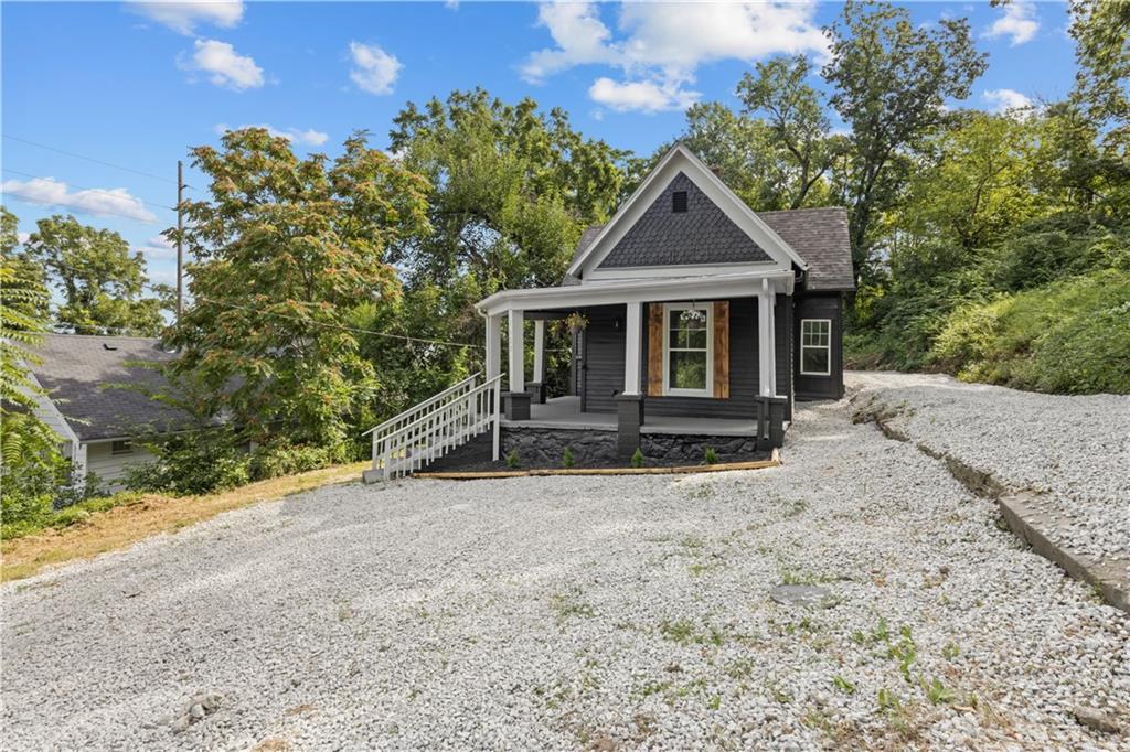 Listing Photo MLS #HMS2570866
