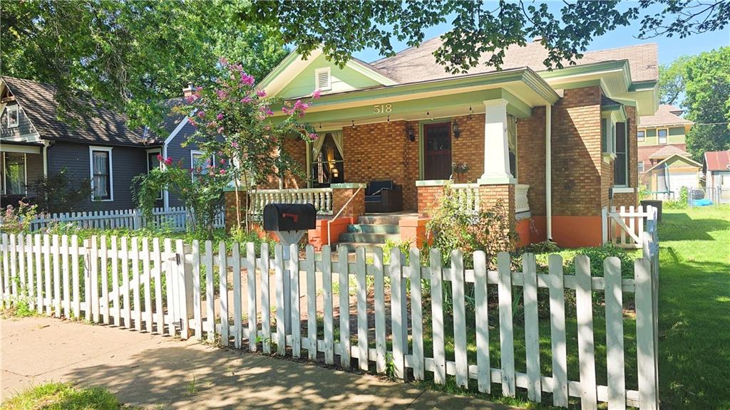 Listing Photo MLS #HMS2570899