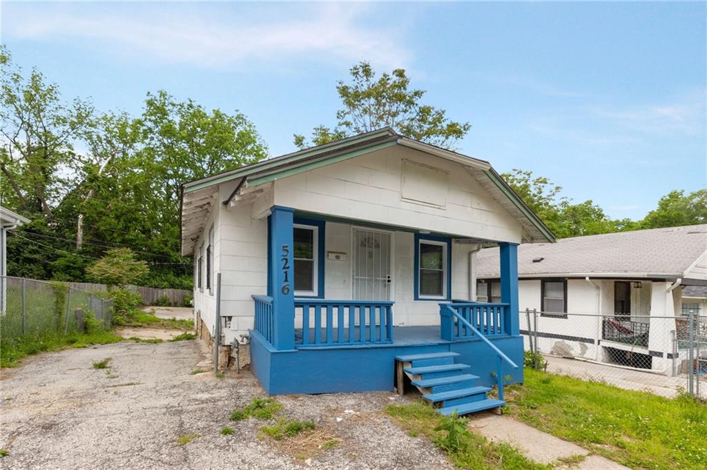 Listing Photo MLS #HMS2570999